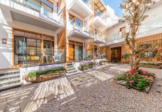 泸沽湖敍旧锦瑟里民宿外景图