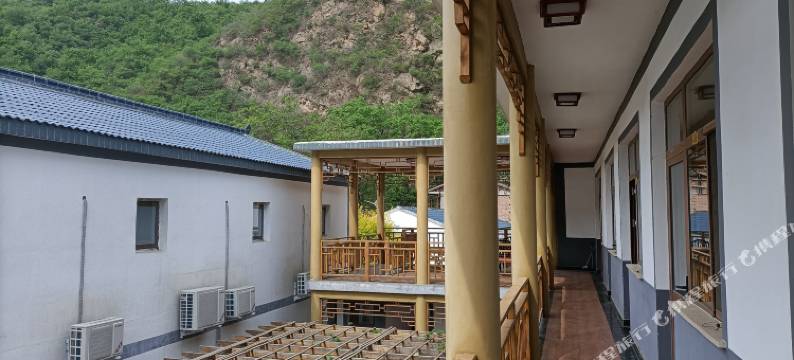 老闫客栈(聚灵峡灵山风景区店)图片
