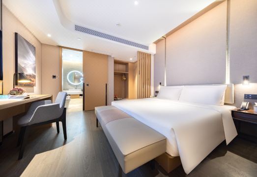 Atour Hotel(Shenzhen Qianhai Bao'an center)Hotel Overview