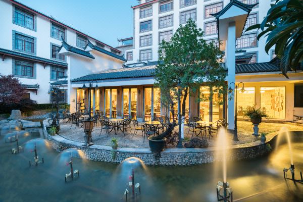 丽江国际大酒店(丽江古城大水车店)预订价格,联系电话位置地址【携程酒店】