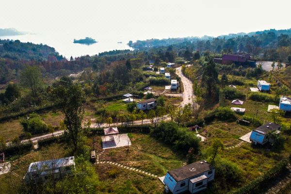 长寿湖驿露美国际房车露营地