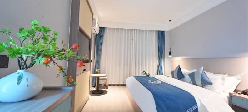 明君轻奢酒店(阜阳火车站店)图片