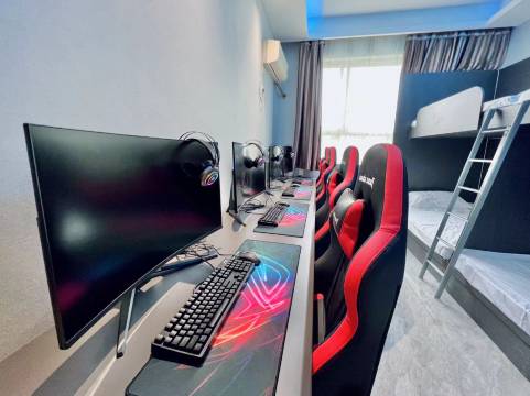 浩悦电竞商务宾馆(郑州汝河路小学二七万达店)