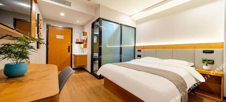 布丁严选酒店(上海中环百联铜川路地铁站店)图片