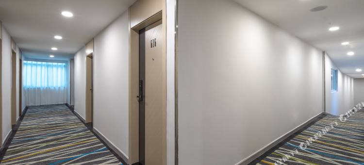 悦莱设计酒店(海口高铁东站省技师学院店)图片