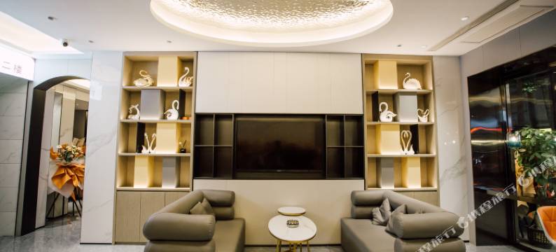 吉首晓天鹅主题酒店图片