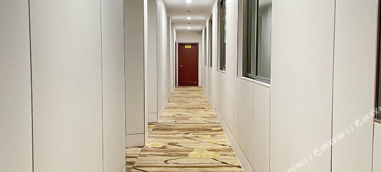 广宁金马时尚酒店图片