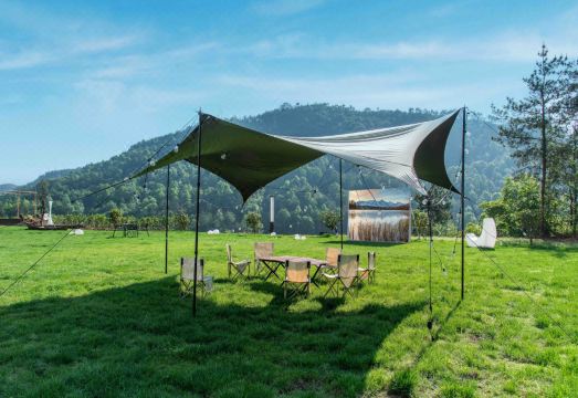 Yingshan Crescent Moon HomestayHotel Overview