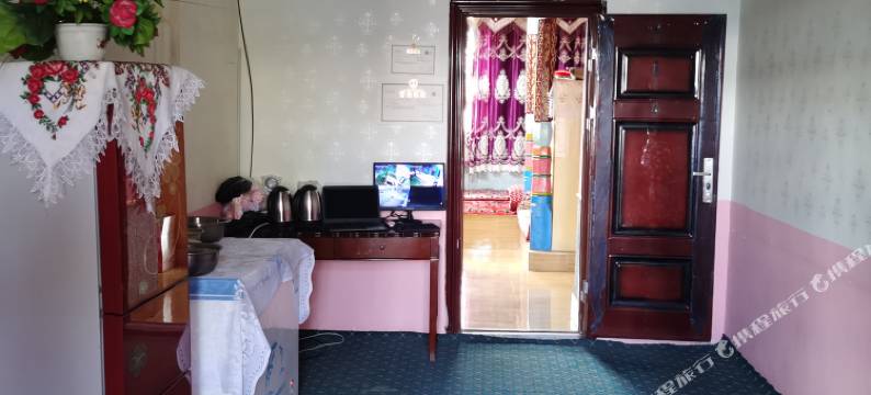 瓦尔希迭村雪山之家图片