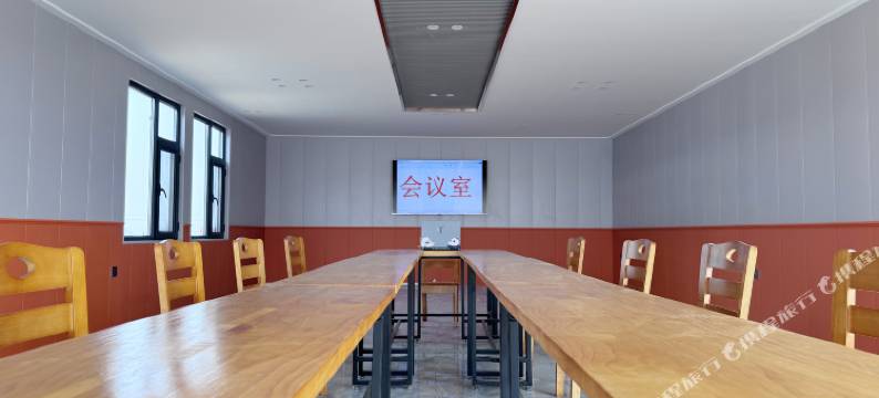 额尔古纳黑山头牧云星空民宿图片