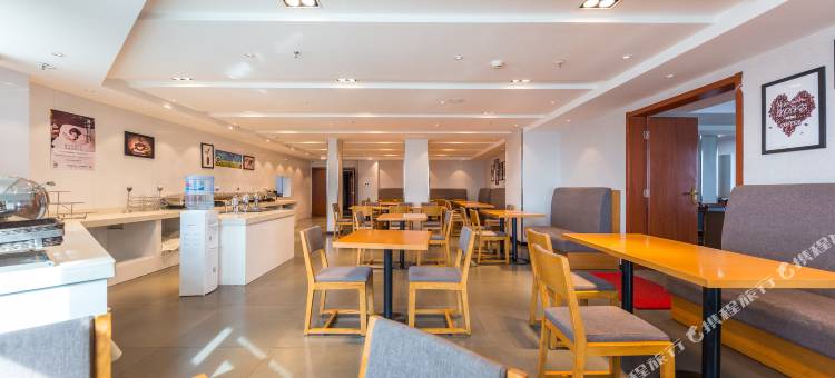 西宁华宿酒店(大新街夜市中心广场店)图片