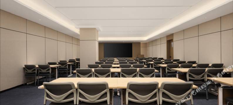 凯里亚德酒店(长春桂林路动植物公园店)图片