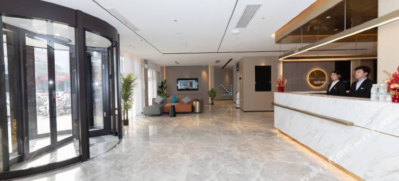 CITY COMFORT INN城市便捷酒店(徐州德基广场户部山地铁站店)图片