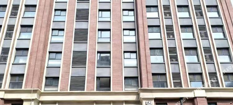 望海海景影院公寓(万平口东夷小镇店)图片