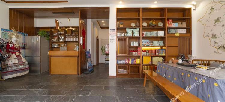 张家界禾喜民宿(天门山索道店)图片