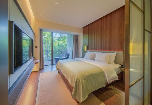 Found Retreat Jiande Hangzhou Hotel Overview