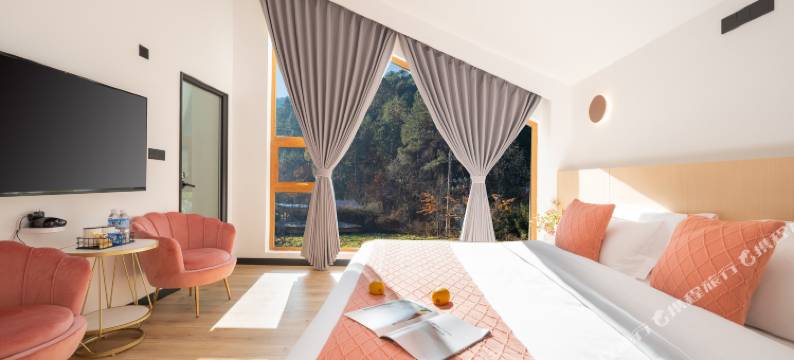 泸沽湖隐竺湖景美宿图片