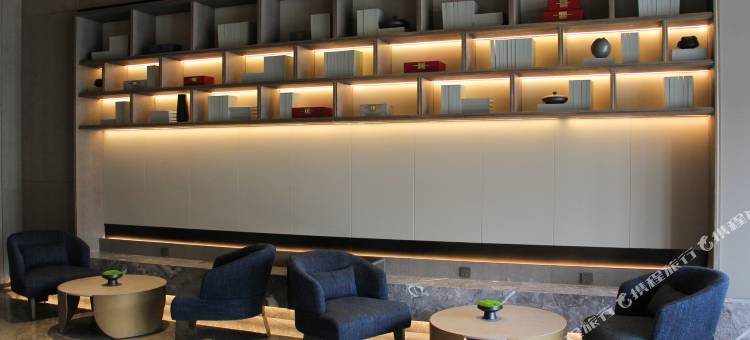 中州颐和酒店(周口师范学院文昌万达店)图片