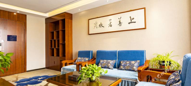 派酒店(武威市人民医院店)图片