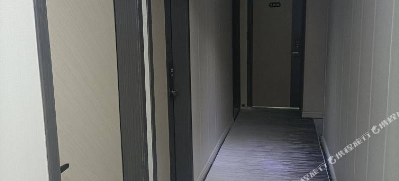 尊客居商务酒店(青岛小麦岛公园青岛大学店)图片