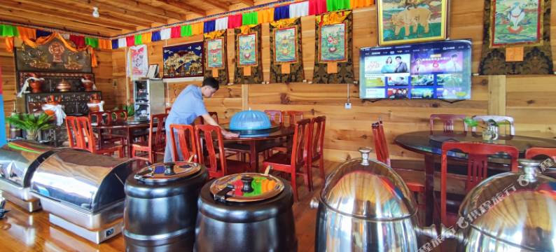 波密七彩行馆(古乡湖景区店)图片