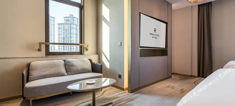 湖州织里隽辰丽呈酒店图片