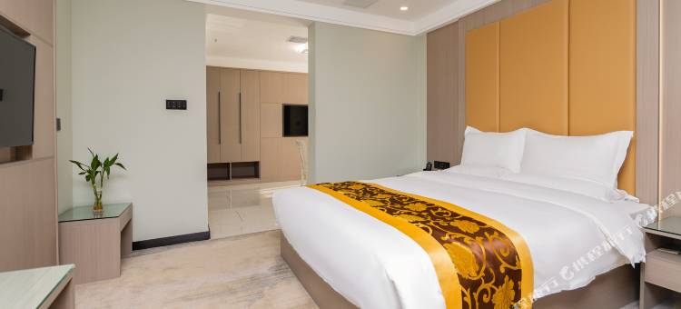 南通濠河时尚酒店(濠河风景区和平桥地铁站店)图片