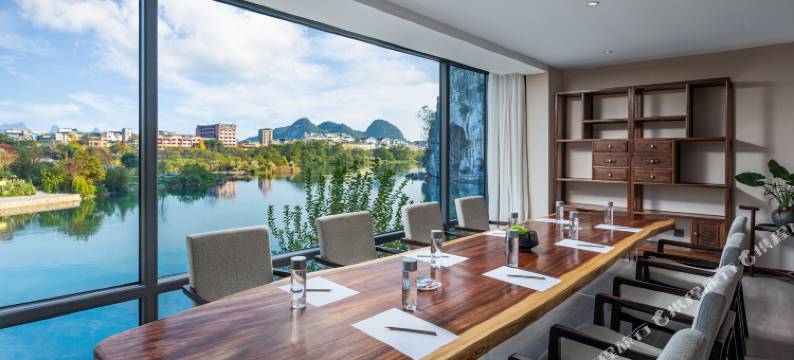 诗与远方SYYF·漓江院子酒店(桂林象鼻山两江四湖店)图片