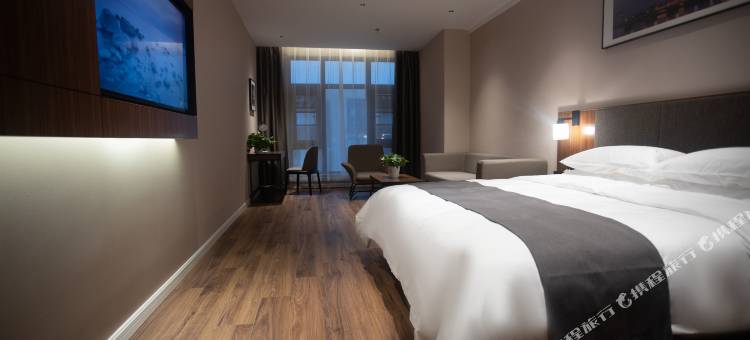 睿柏·云酒店(砀山汇景雅苑店)图片