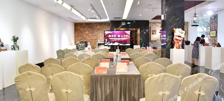 锦川艺墅酒店(佛山南风古灶石湾地铁站店)图片