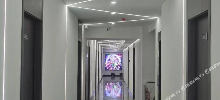 宁波幻境电竞民宿(奉化银泰步行街店)图片