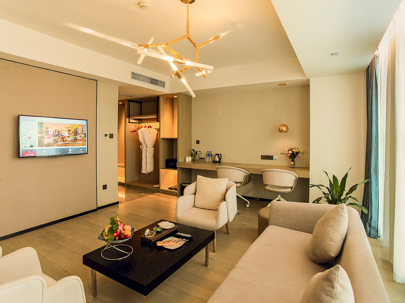 Dingye New Century Hotel Nanjing Over view