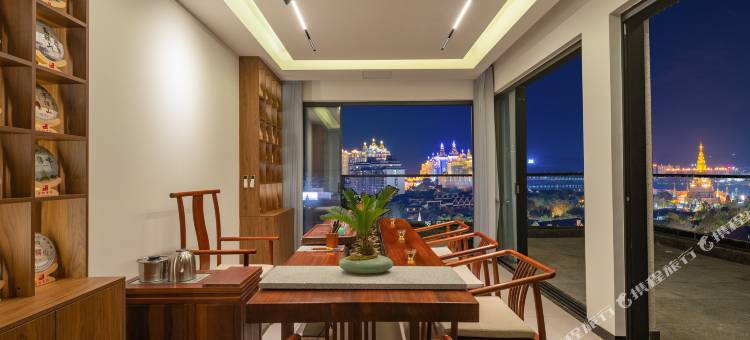 西双版纳景洪锦冠悦庄酒店(告庄星光夜市店)图片