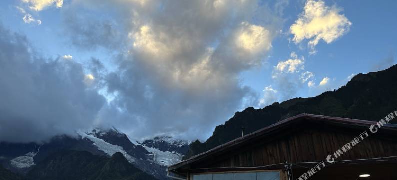 德钦雨崩梅里观景客栈图片