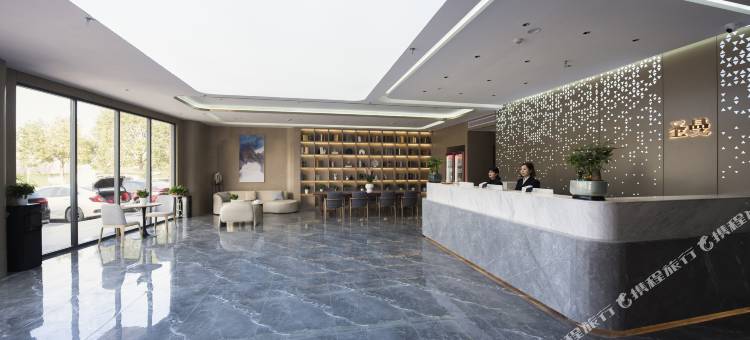 圣曼酒店(鄂州大学店)图片