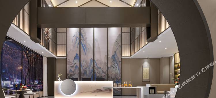 陌上轻雅酒店(阜阳颍州里二里井夜市东方恒隆MALL店)图片