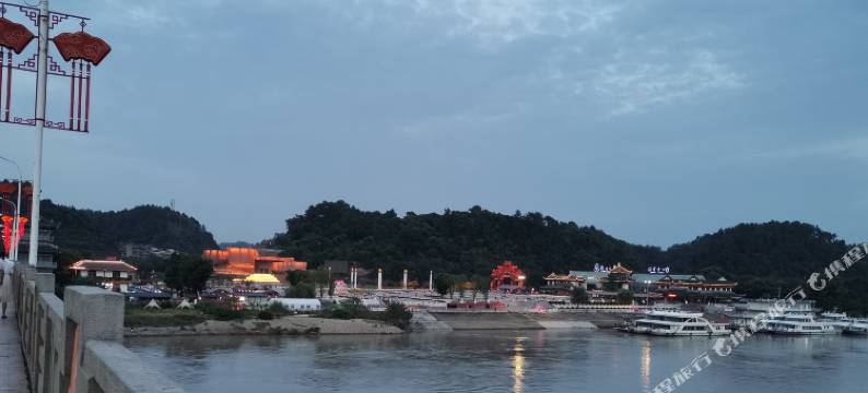 乐山普越嘉院民宿(乐山大佛景区店)图片