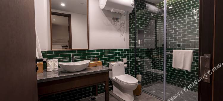 盐官潮乐之城琵琶客栈图片