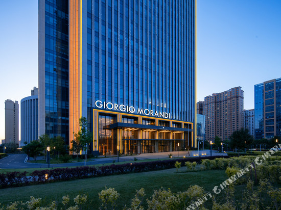 乔治莫兰迪酒店(乌鲁木齐天山国际机场高铁站店)