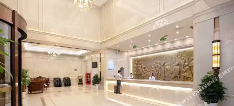 艺趣·S黄蜂电竞酒店(科技二路丈八北路地铁站店)图片