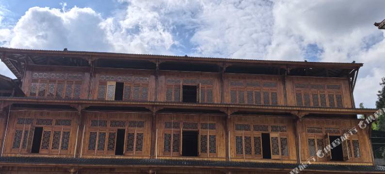 望鱼镇绿山幻水农庄图片