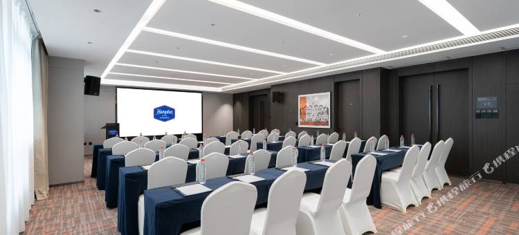 贵阳世纪城希尔顿欢朋酒店图片