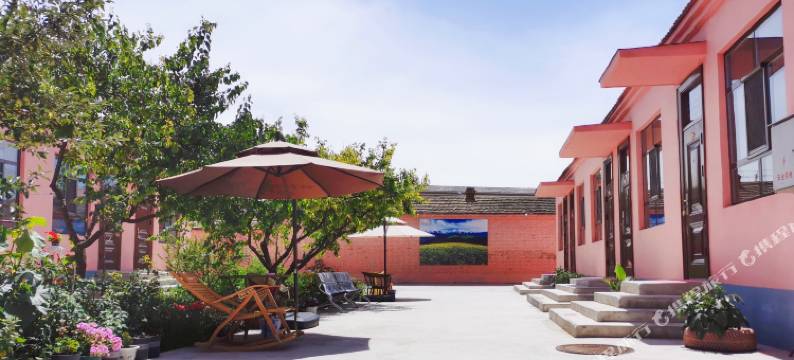 特克斯春舍民宿(八卦城之夜店)图片