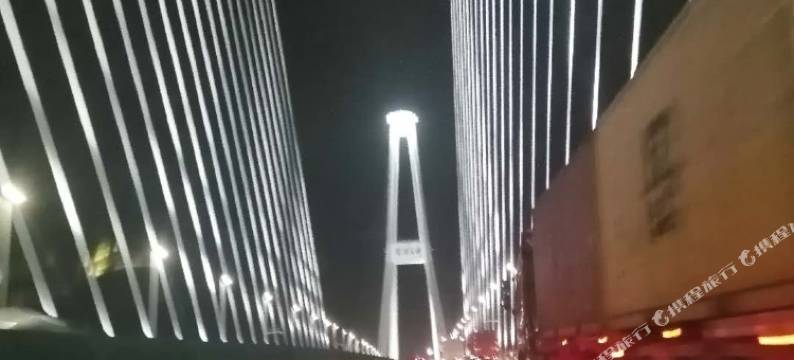 维也纳国际酒店(上海野生动物园航头地铁站店)图片