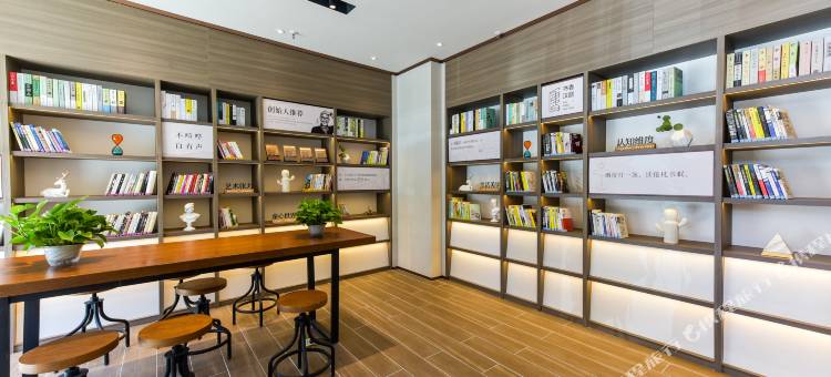 汉庭酒店(西宁海湖新区万达广场西店)图片