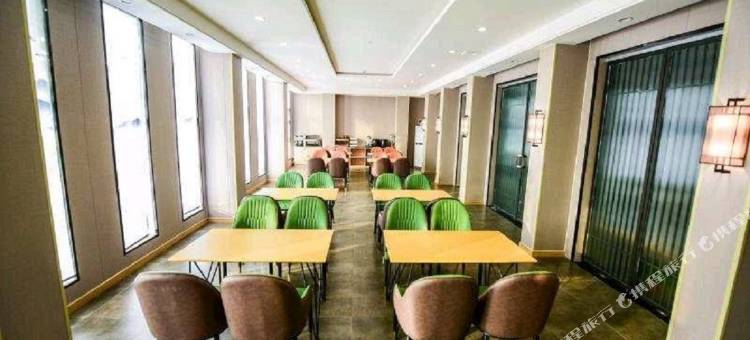 博爱四季风格精品酒店图片