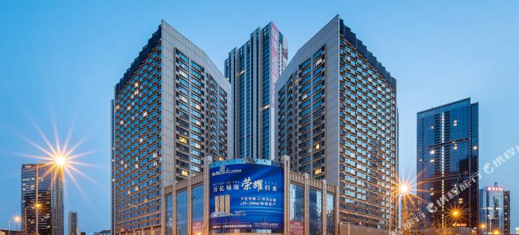 新港景海景公寓式酒店(大连东港威尼斯水城店)图片