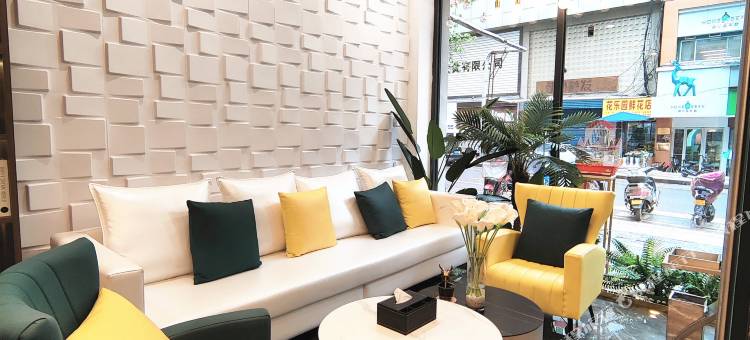逸璞relax花园酒店(西安交通大学兴庆校区咸宁路地铁站店)图片