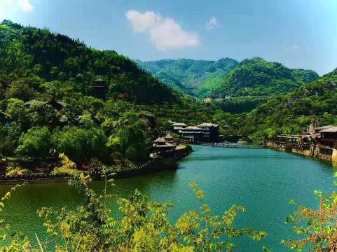 绥阳英博民宿(双河溶洞店)