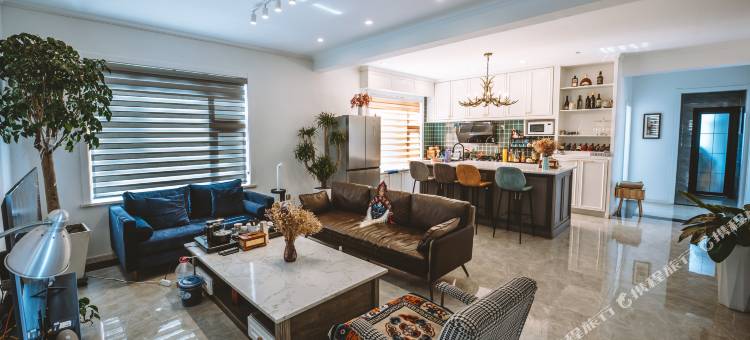 青海湖混序白房子民宿图片